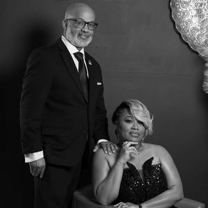 Meet your Posher, Ellis